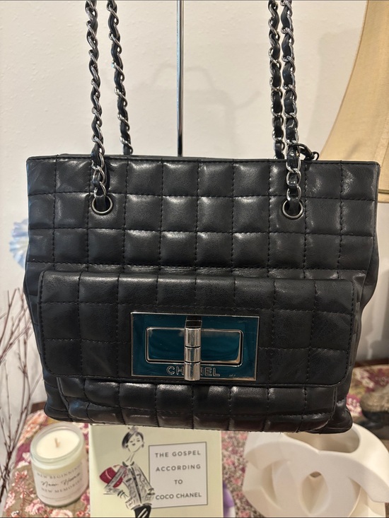 Handbags - Chanel Lambskin Reissue
Chocolate Bar Flap in Black. EUC